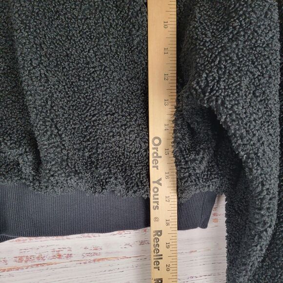 Fabletics Womens S Malia Polar Fleece Crop Top Pullover Sweatshirt BLACK - Picture 2 of 7